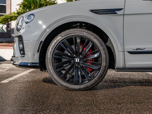 Used 2023 Bentley Bentayga Speed image 6