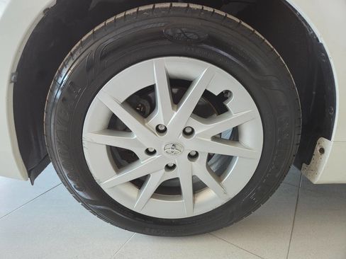 Used 2012 Toyota Prius V Two image 12