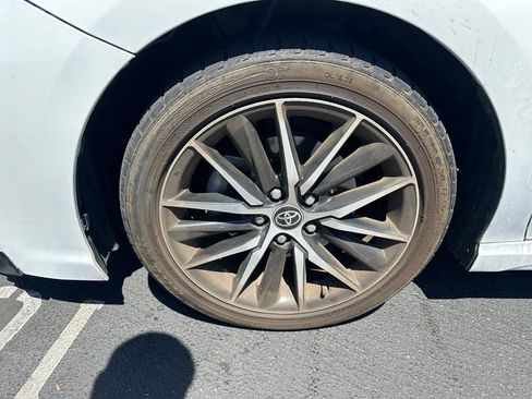 Used 2024 Toyota Camry SE FWD image 6