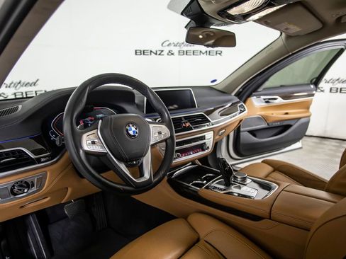 Used 2022 BMW 750i xDrive AWD/4WD image 20