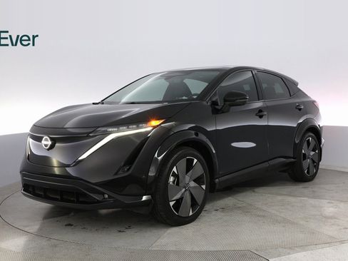 Used 2024 Nissan Ariya AWD image 2