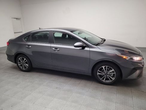 Used 2024 Kia Forte LXS FWD image 11