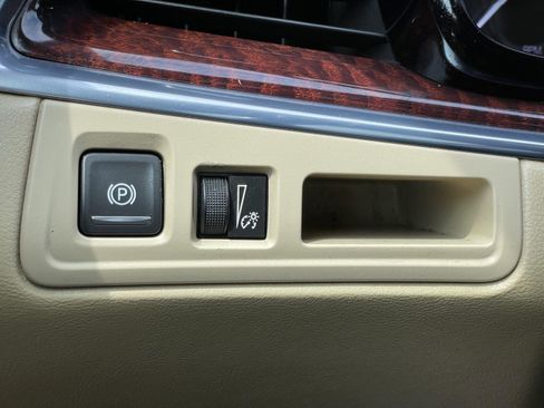 Used 2018 Cadillac XT5 Premium Luxury FWD image 34