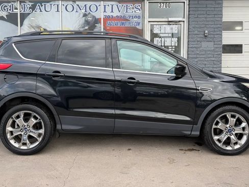Used 2014 Ford Escape SE w/ Equipment Group 201A FWD image 2