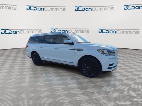 Used 2020 Lincoln Navigator L Black Label w/ Cargo Convenience Package image 2