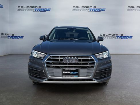 Used 2018 Audi Q5 2.0T Premium w/ Convenience Package image 2