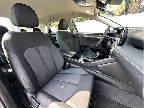 Used 2022 Kia K5 LXS FWD image 15