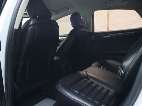 Used 2020 Ford Fusion SEL FWD image 15