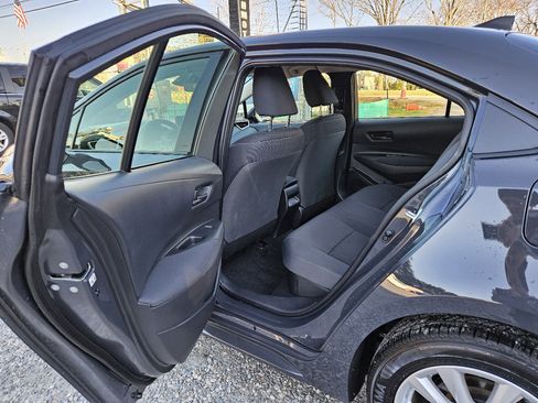 Used 2024 Toyota Corolla Hybrid Sedan image 16