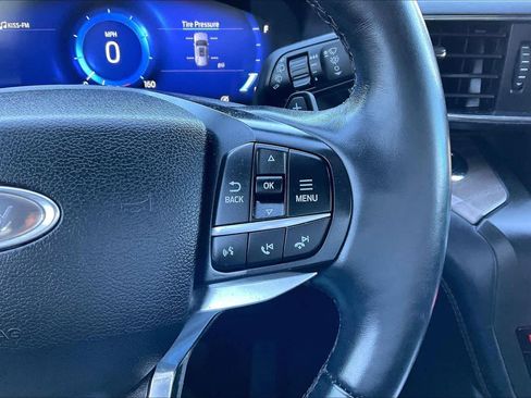 Used 2020 Ford Explorer Platinum w/ Premium Technology Package image 45