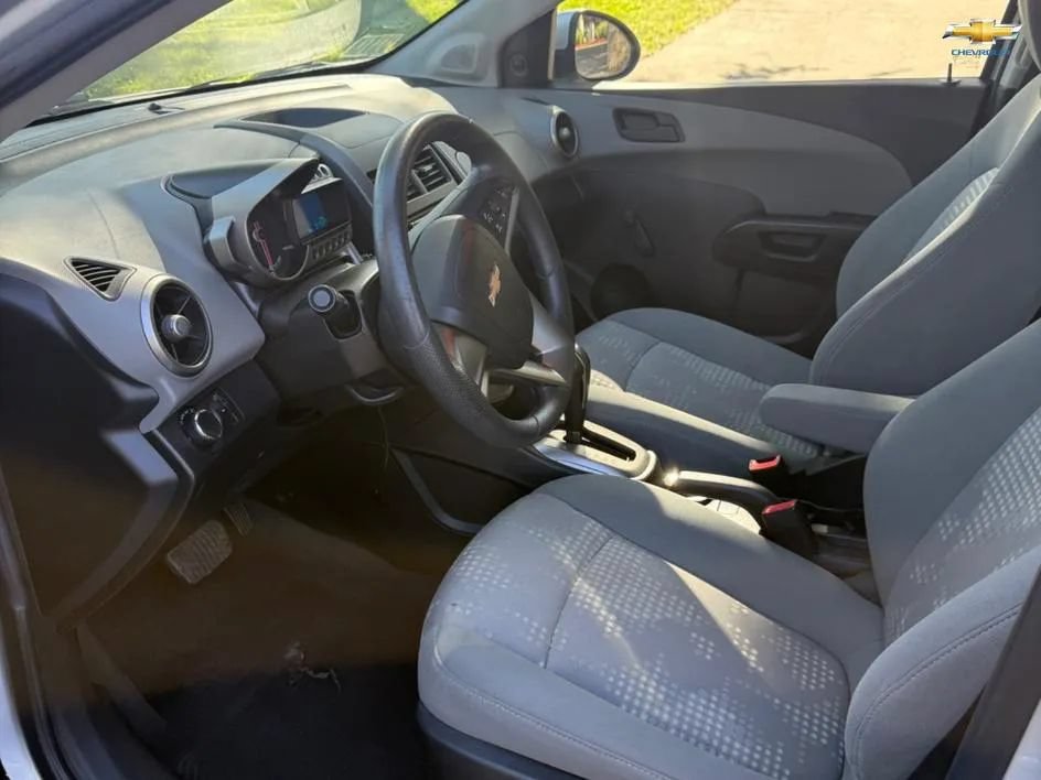 Used 2015 Chevrolet Sonic LS FWD image 9