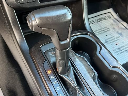 Used 2019 GMC Canyon SLE w/ SLE Convenience Package image 18