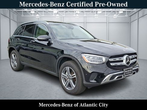 Used 2022 Mercedes-Benz GLC 300 4MATIC image 1