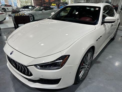 Used 2019 Maserati Ghibli S GranLusso RWD image 1