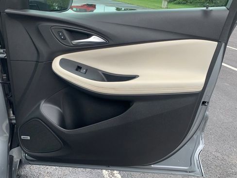 Used 2024 Buick Encore GX Avenir w/ Avenir Convenience Package image 9