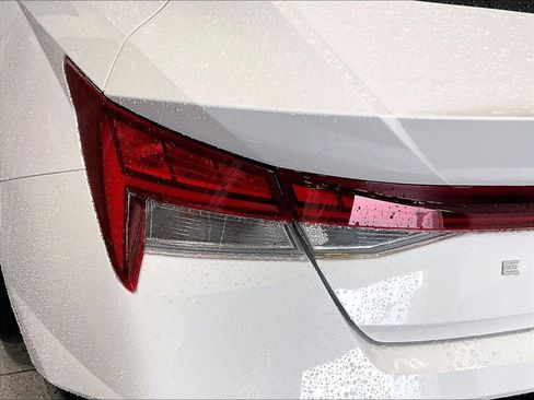 Certified 2025 Hyundai Elantra SEL FWD image 34