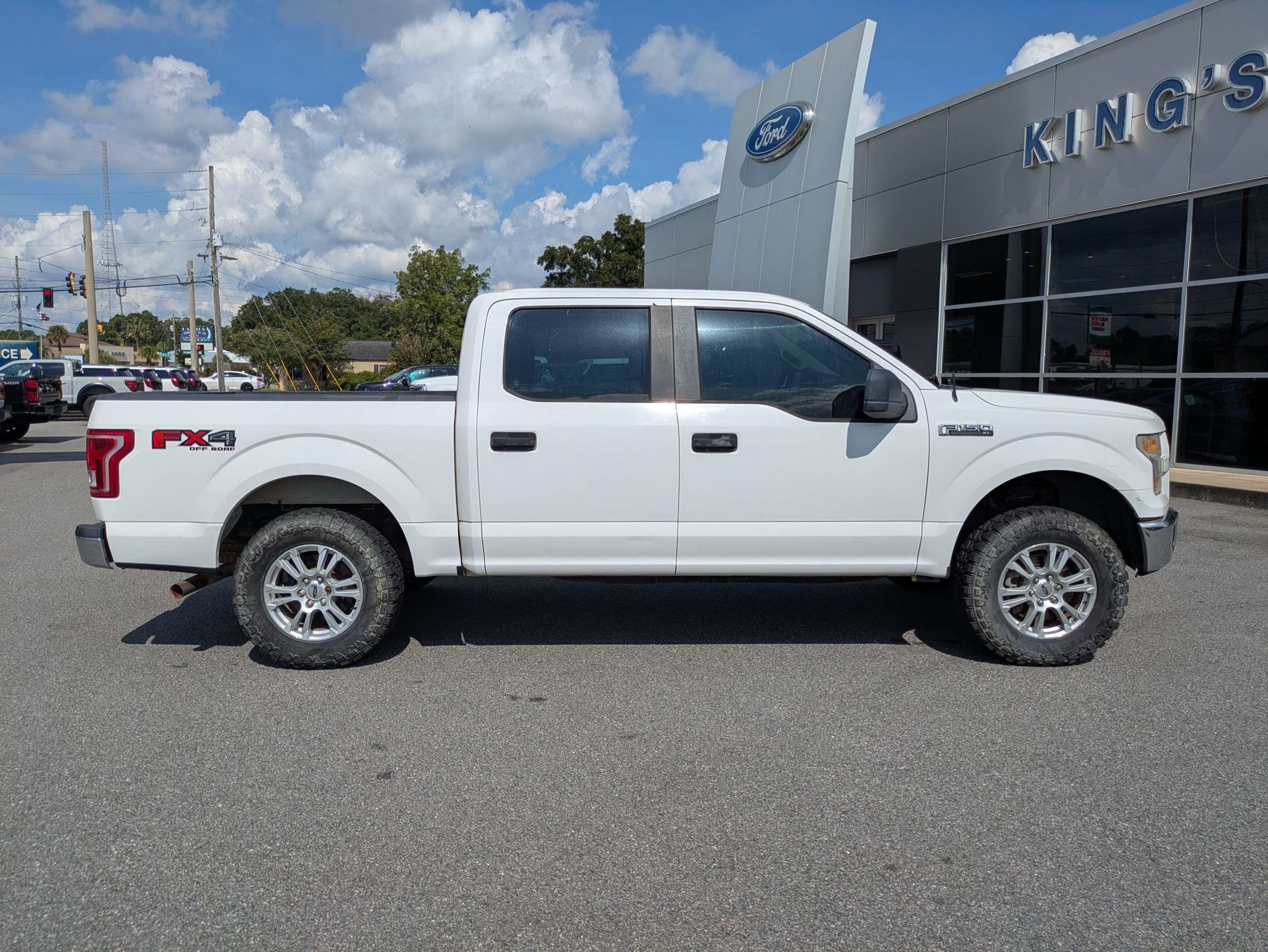 Used 2015 Ford F150 XL w/ Equipment Group 101A Mid AWD/4WD image 3