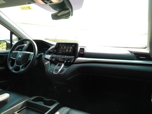 Used 2023 Honda Odyssey EX-L image 16