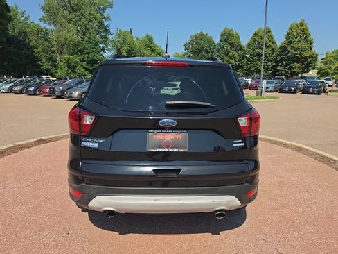 Used 2019 Ford Escape SEL FWD image 4