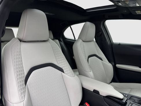 Used 2020 Lexus UX 250h w/ Accessory Package 2 AWD/4WD image 41