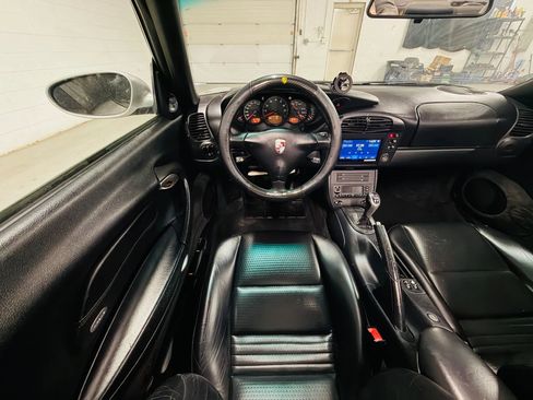 Used 2001 Porsche 911 Carrera RWD image 26