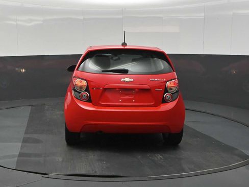 Used 2015 Chevrolet Sonic LT w/ Fun and Sun Package FWD image 7
