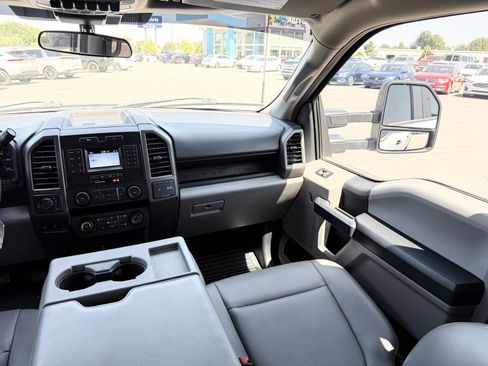 Used 2022 Ford F250 XL w/ Power Equipment Group AWD/4WD image 24