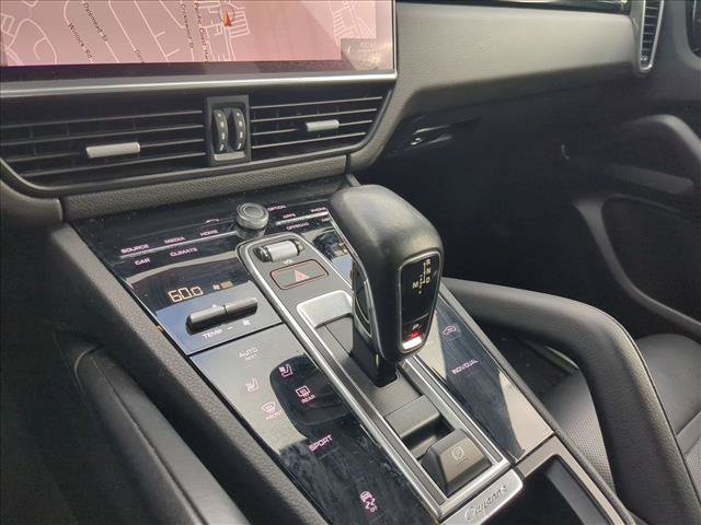 Used 2021 Porsche Cayenne AWD/4WD image 10