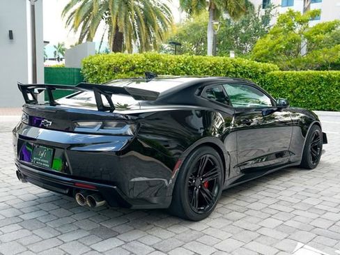 Used 2018 Chevrolet Camaro ZL1 RWD image 27