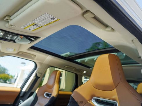 Used 2022 Land Rover Range Rover Sport SVR image 29