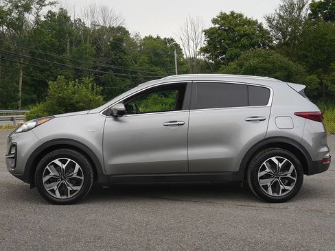 Used 2021 Kia Sportage EX AWD/4WD image 17