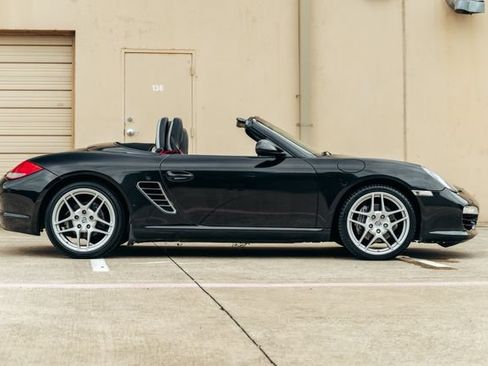 Used 2011 Porsche Boxster RWD image 40