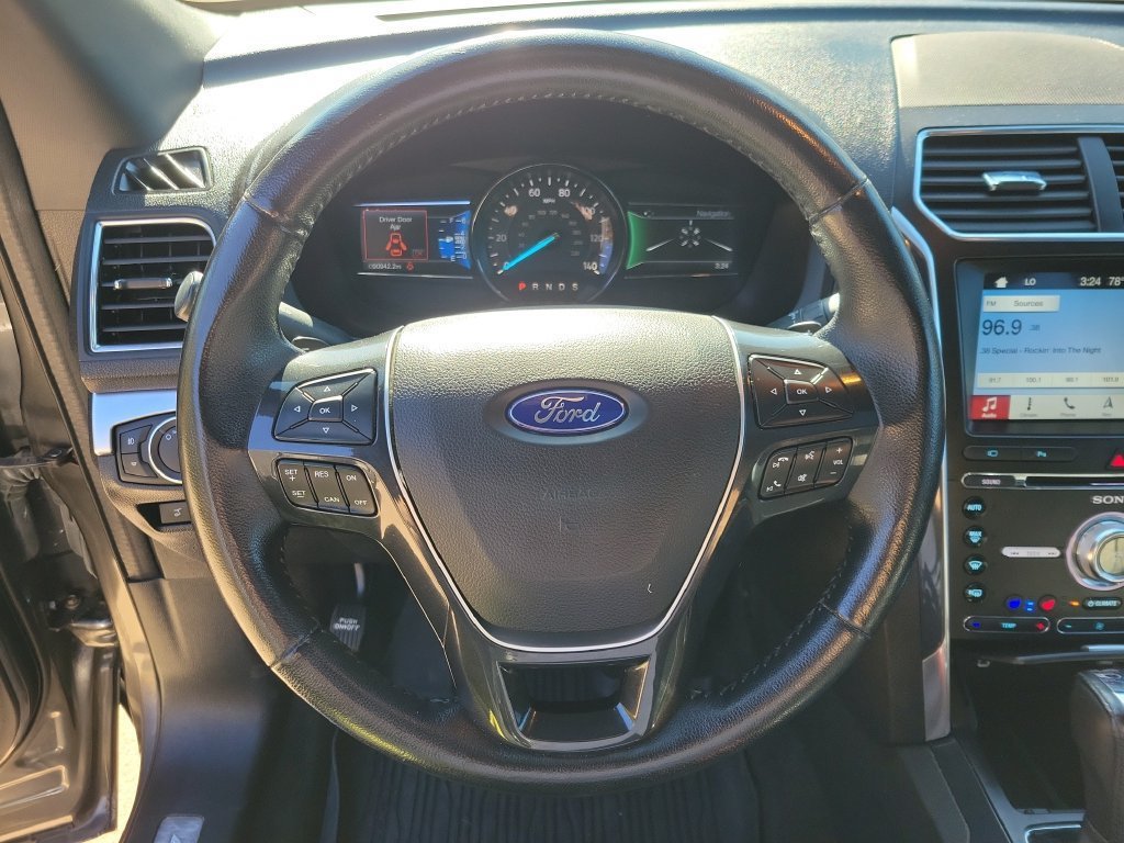 Used 2017 Ford Explorer Limited AWD/4WD image 25