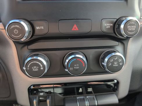 Used 2024 RAM 2500 Big Horn w/ Bed Utility Group image 24