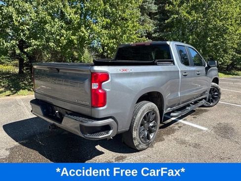 Used 2020 Chevrolet Silverado 1500 Custom w/ Custom Value Package AWD/4WD image 4