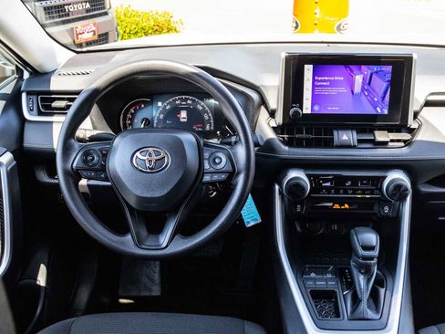 Used 2025 Toyota RAV4 LE FWD image 21