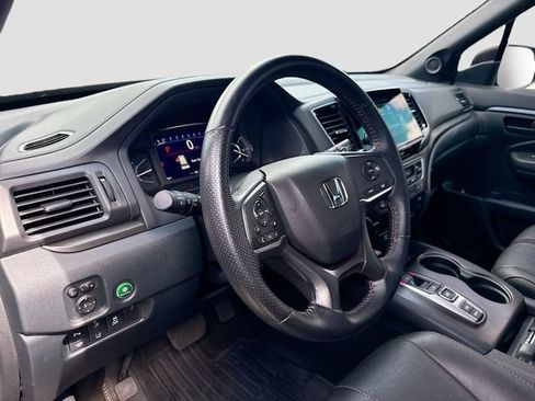 Used 2023 Honda Passport TrailSport image 11