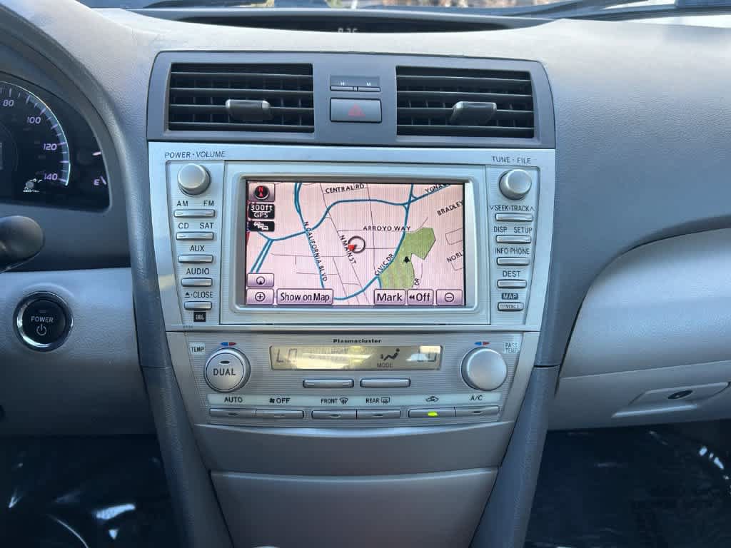 Used 2010 Toyota Camry Hybrid FWD image 17
