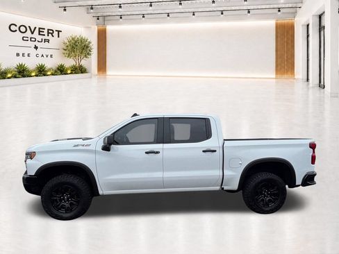 Used 2025 Chevrolet Silverado 1500 ZR2 w/ Technology Package AWD/4WD image 8