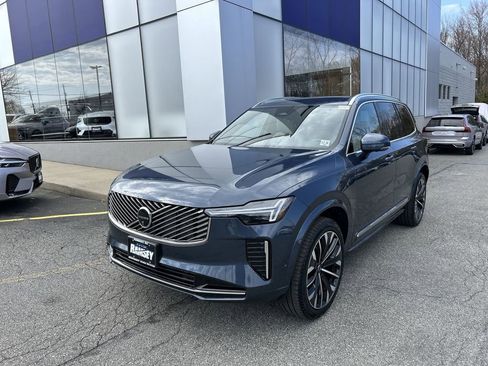 New 2026 Volvo XC90 B6 Plus image 4