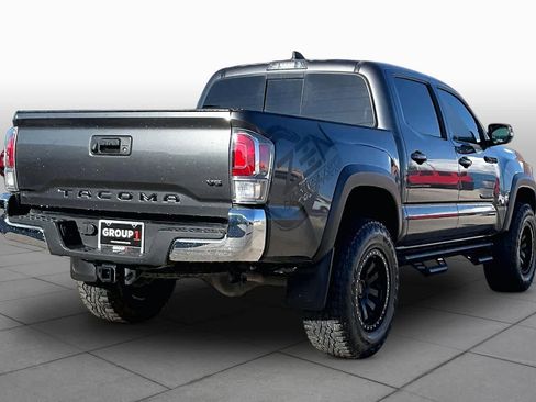 Used 2020 Toyota Tacoma TRD Off-Road image 12