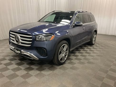 Used 2025 Mercedes-Benz GLS 450 4MATIC image 5