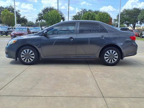Used 2010 Toyota Corolla LE image 21