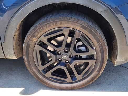 Certified 2024 Kia Telluride SX Prestige X-Line AWD/4WD image 16