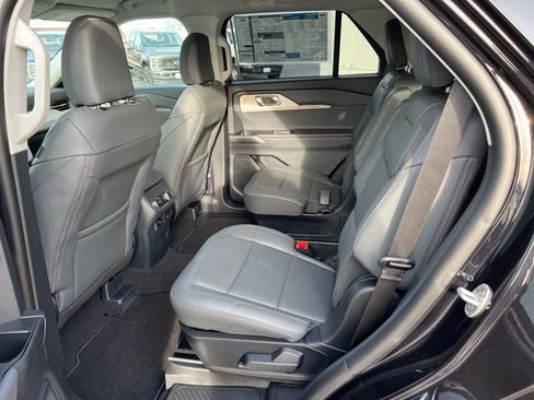 New 2026 Ford Explorer Active w/ Active Comfort Package image 13