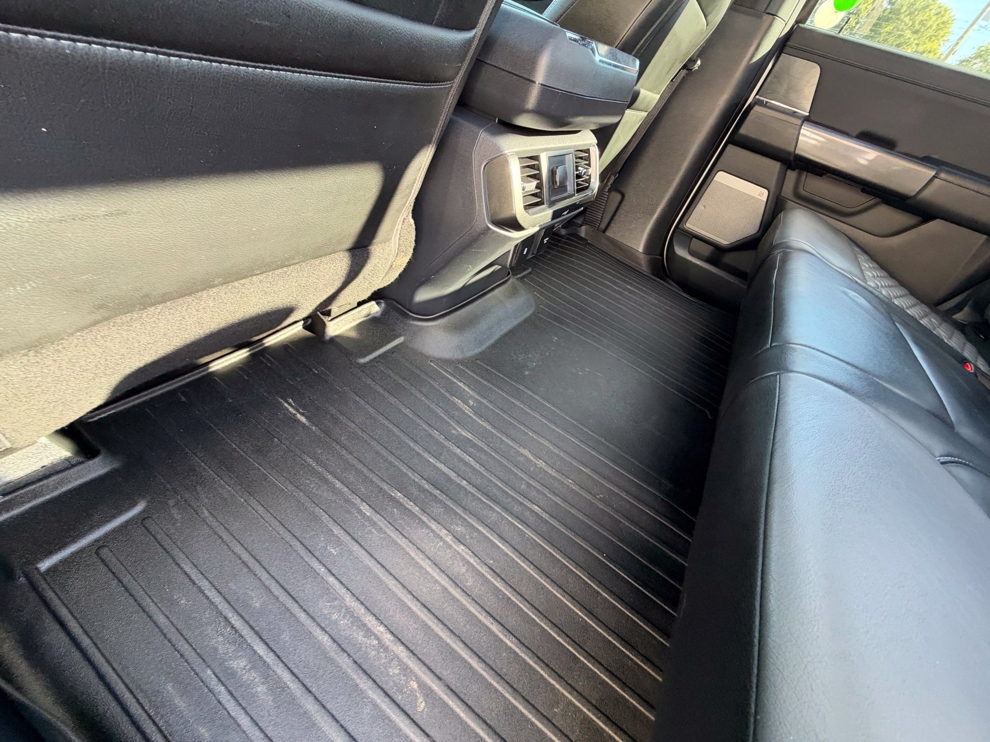 Used 2021 Ford F150 XLT w/ Equipment Group 302A High AWD/4WD image 17