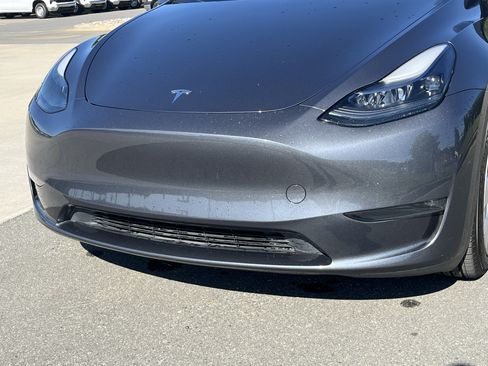 Used 2023 Tesla Model Y Long Range AWD/4WD image 36