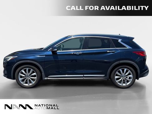 Used 2019 INFINITI QX50 Luxe w/ Navigation Package FWD image 2