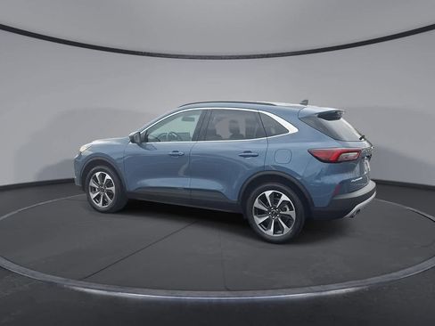 Certified 2023 Ford Escape Platinum w/ Premium Technology Package image 6