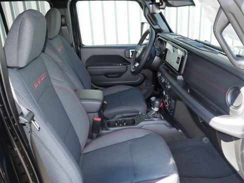 New 2025 Jeep Gladiator Rubicon w/ Convenience Group image 27